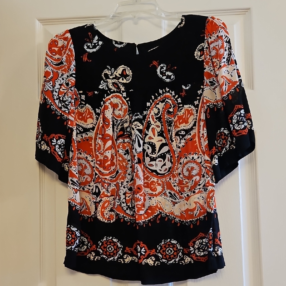 LOFT Bundle Of 4  Women's Tops - Picture 6 of 7